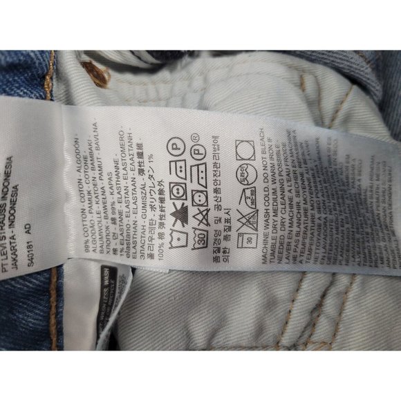 Men's Levis 511 Distressed Cut Off Jean Shorts Size 38 Made in Poland - Picture 9 of 12